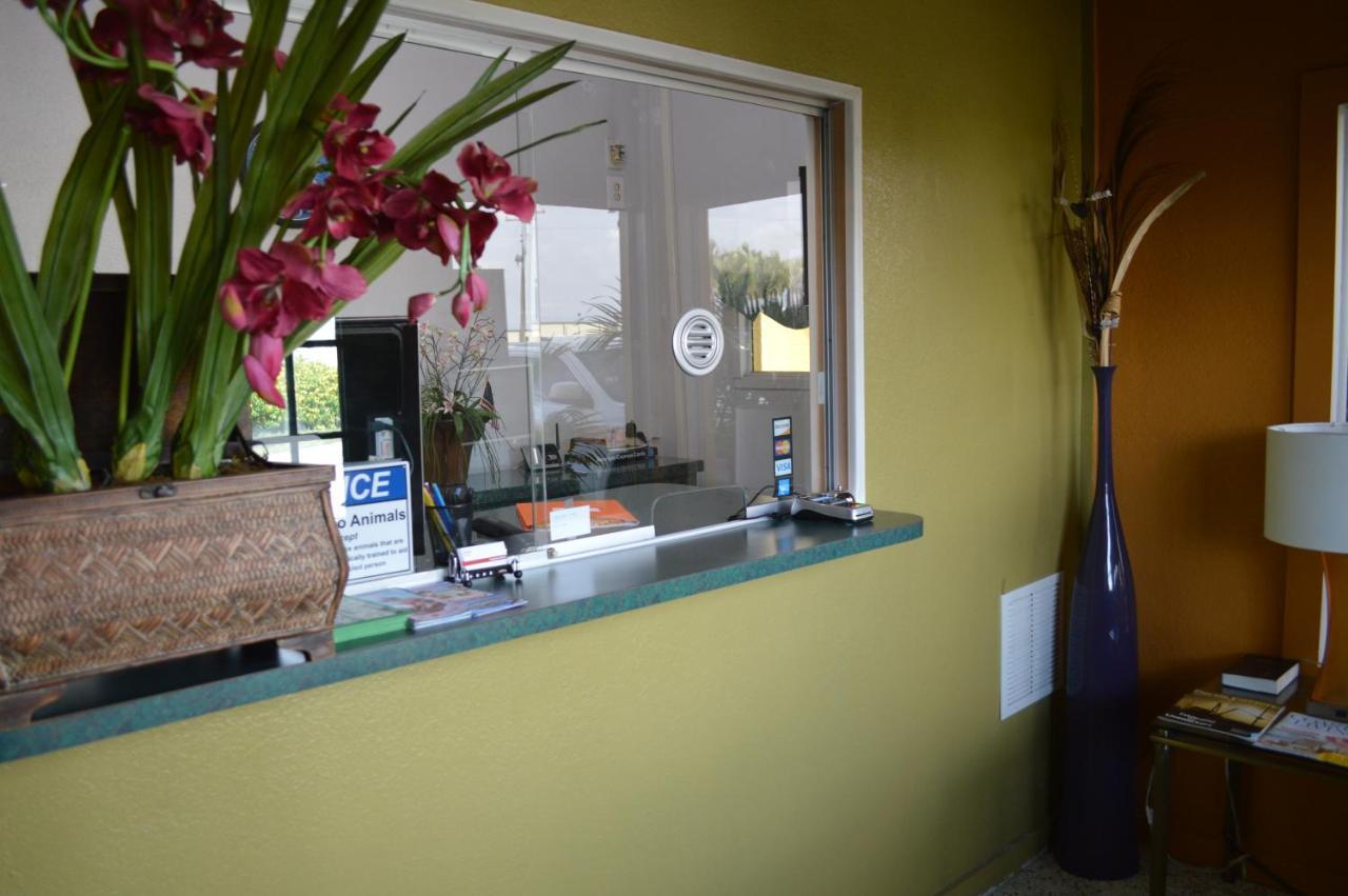 Tropicana Motel Wauchula Экстерьер фото